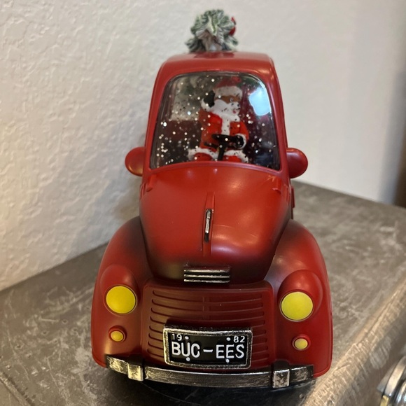 Buc-ee´s Truck Snow Globe, LED Lights, Christmas Melody